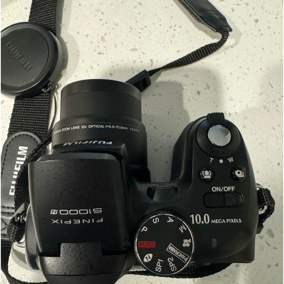 Fujifilm FinePix S Series S1000fd 10.0MP Digital Camera 📸 Case and Manuel - Picture 5 of 8